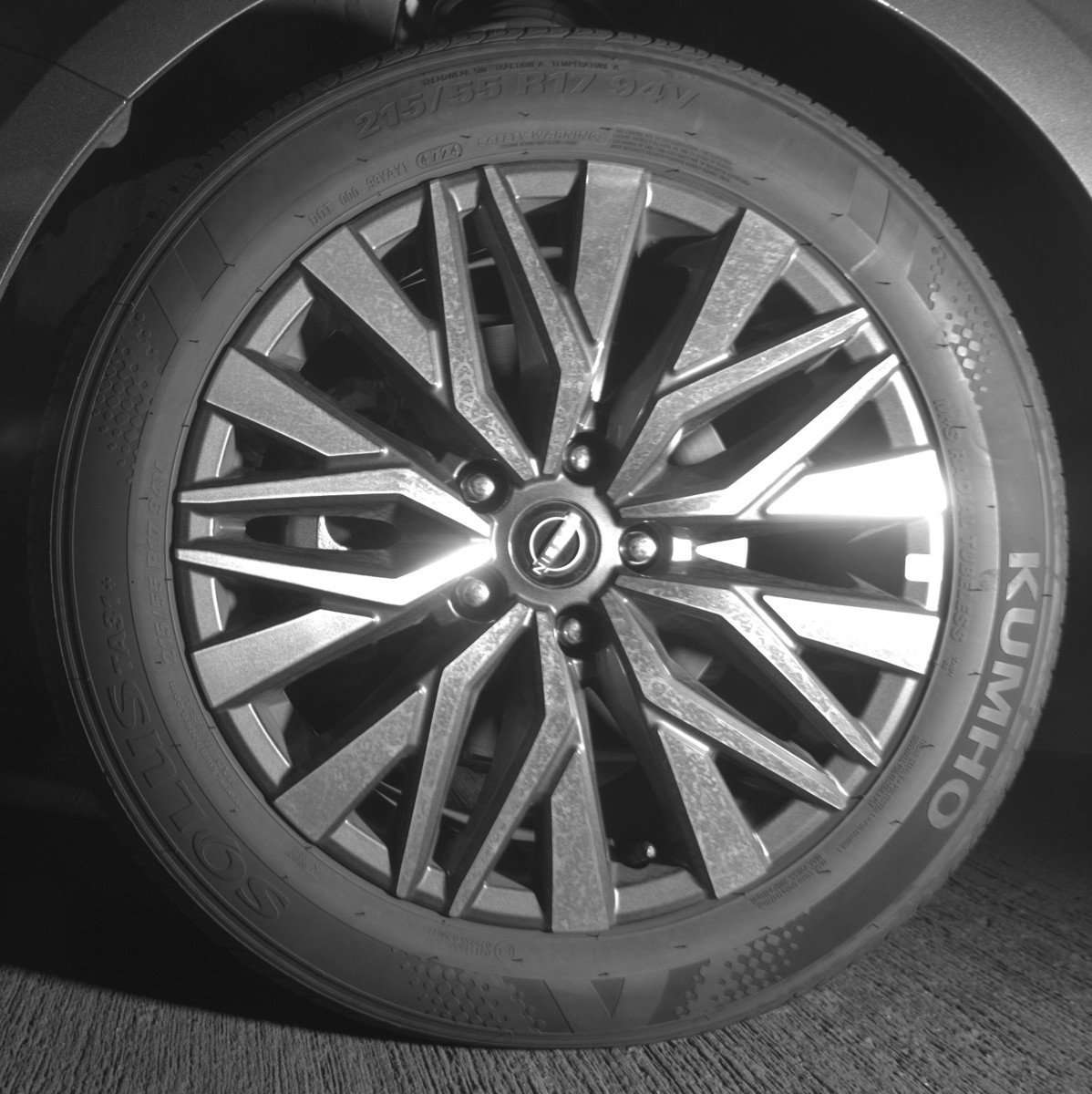 Used 2025 Nissan Altima 2.5 SV image 12