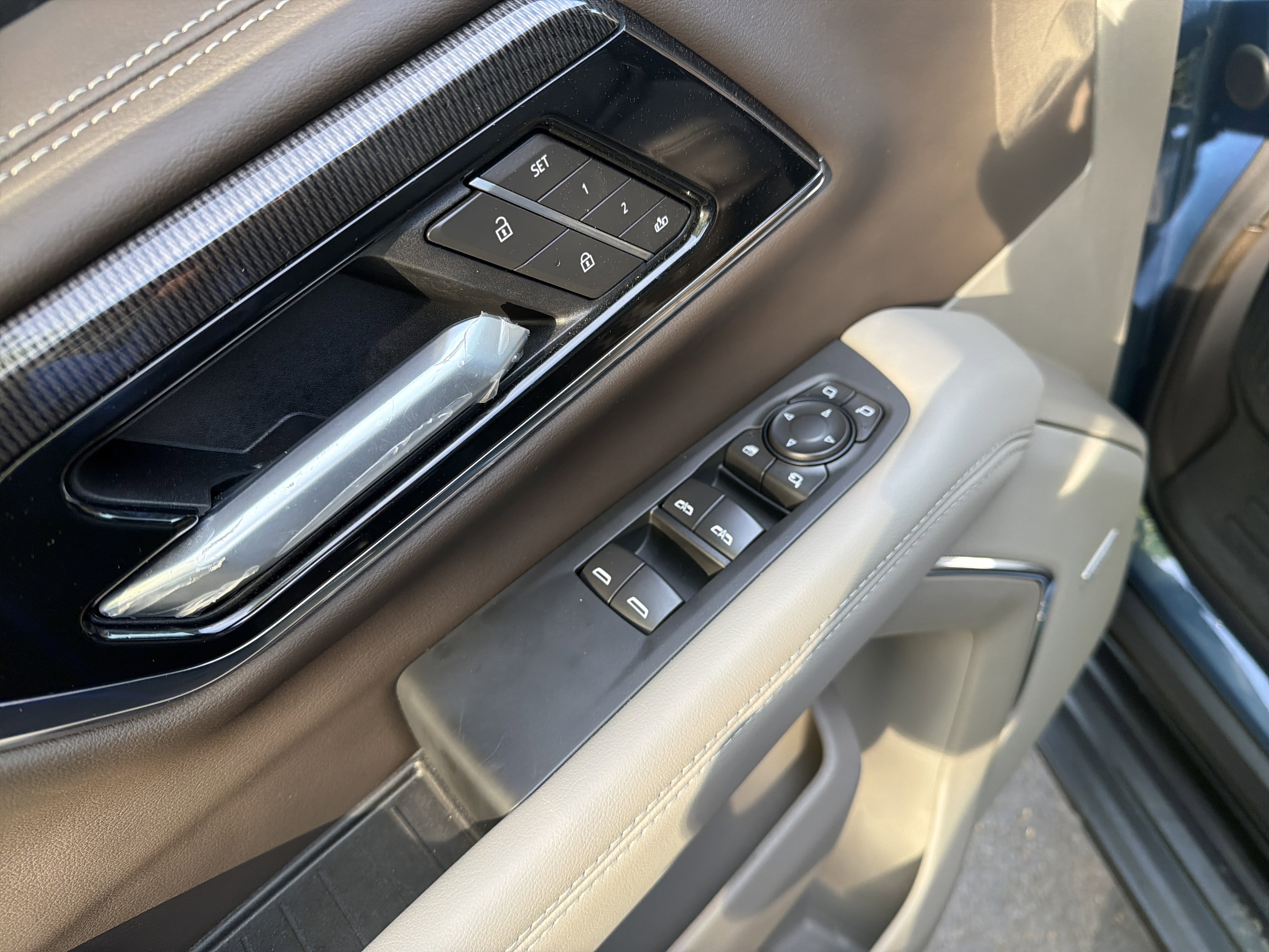 Used 2026 GMC Yukon XL Elevation image 15