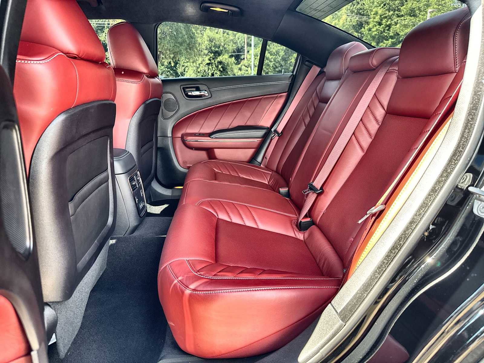 Used 2023 Dodge Charger SRT Hellcat w/ Harman/Kardon Audio Group RWD image 4