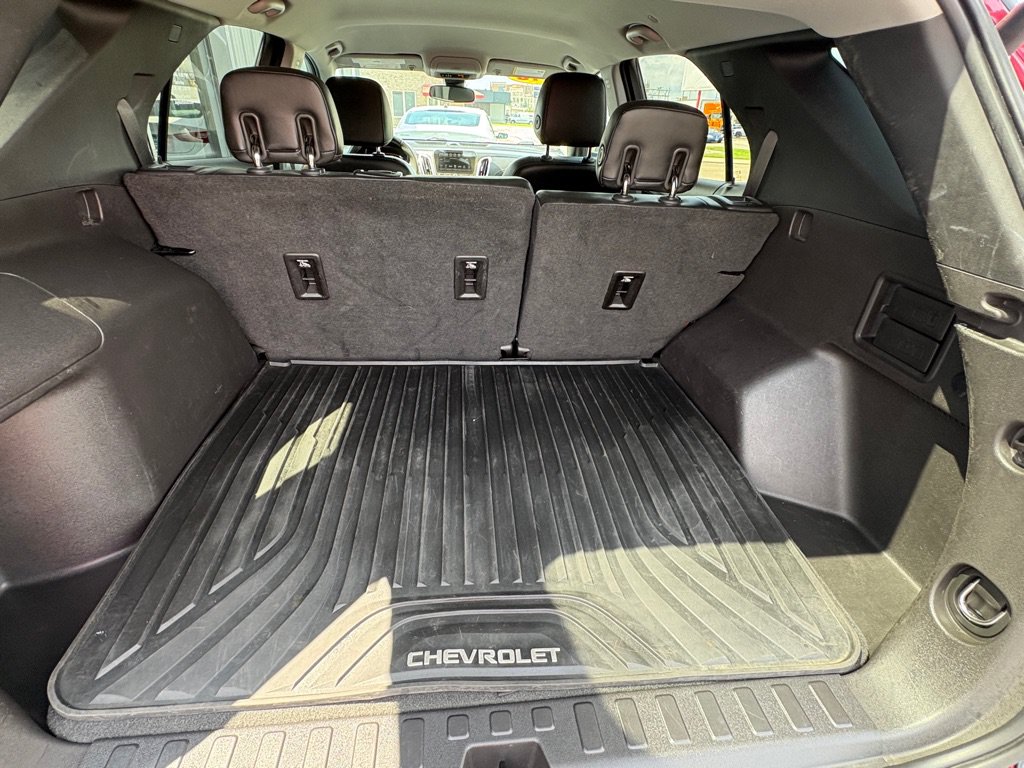Used 2018 Chevrolet Equinox Premier FWD image 13