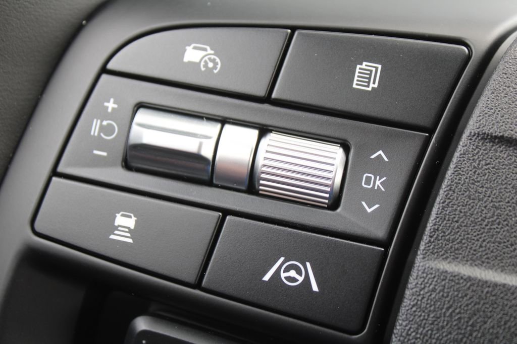 New 2026 Kia Sportage LX FWD image 25