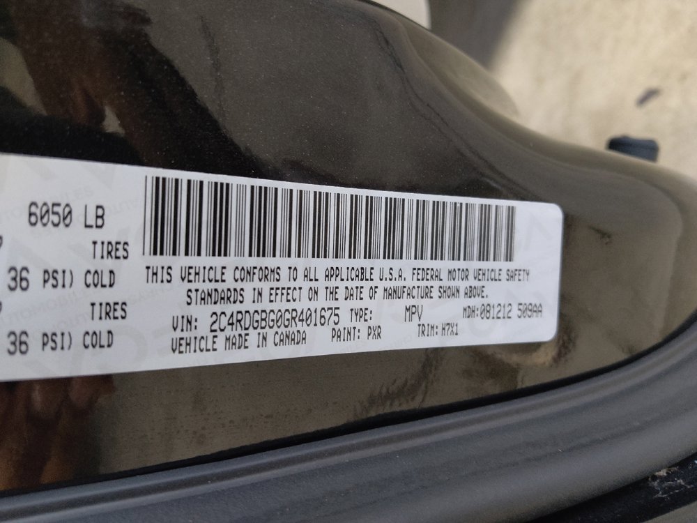 Used 2016 Dodge Grand Caravan American Value Package image 33