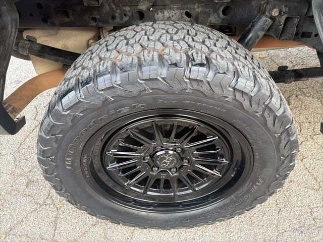 Used 2015 Ford F150 Lariat w/ Equipment Group 502A Luxury AWD/4WD image 37
