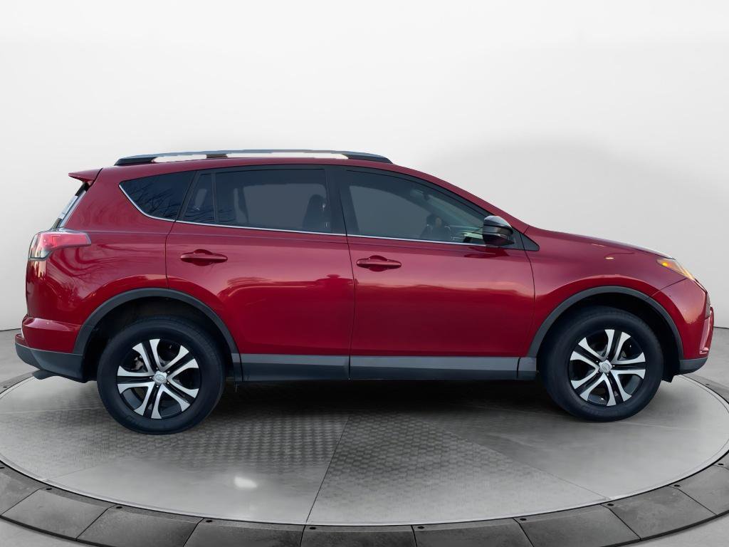 Used 2017 Toyota RAV4 LE image 6