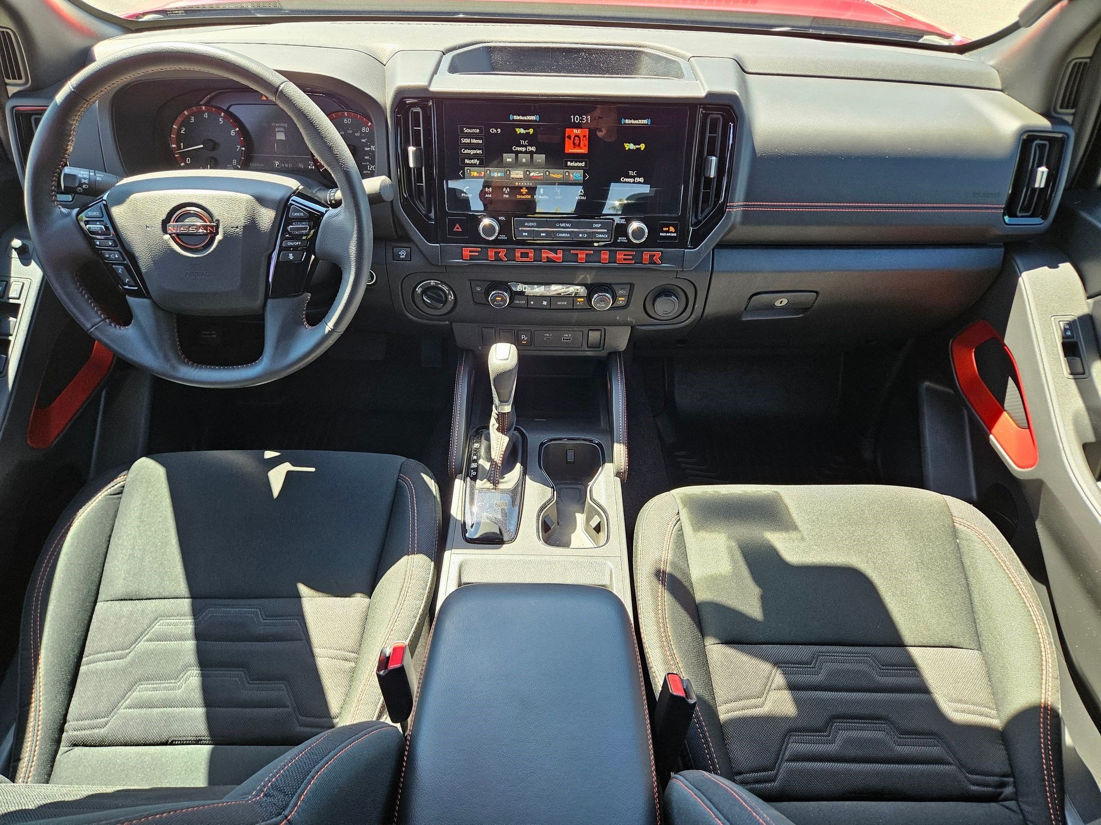 Used 2025 Nissan Frontier PRO-4X AWD/4WD image 25