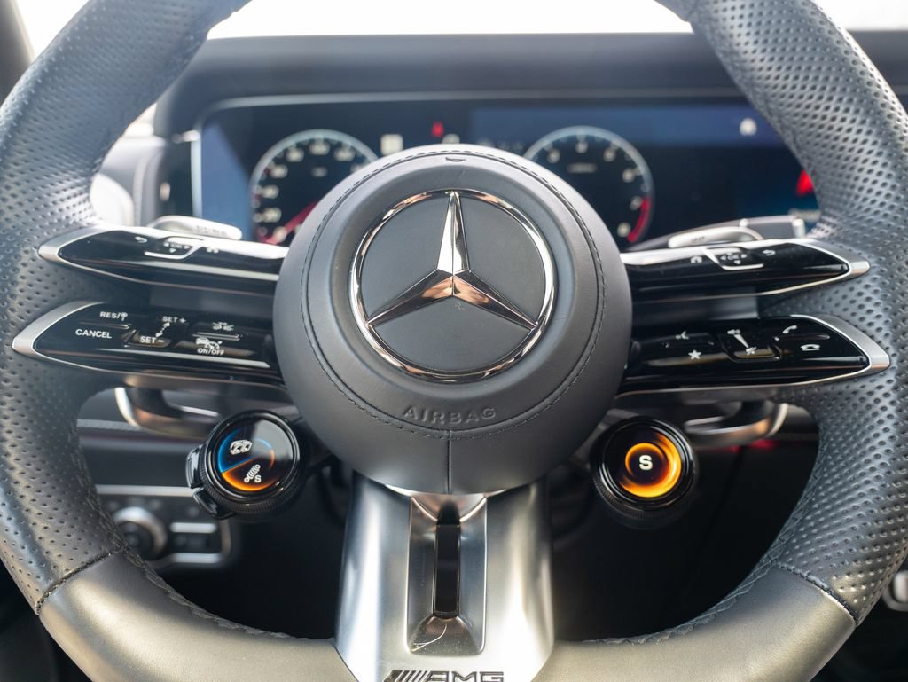 Used 2025 Mercedes-Benz G 63 AMG 4MATIC image 16