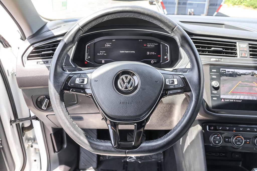 Used 2019 Volkswagen Tiguan SE FWD image 19