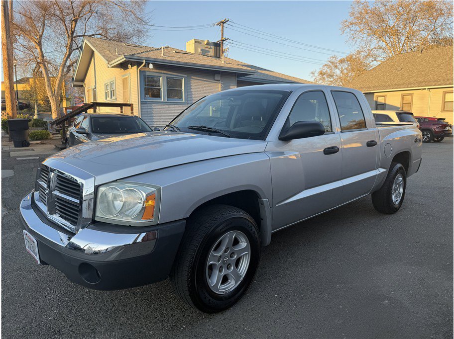 Used 2005 Dodge Dakota SLT AWD/4WD image 3