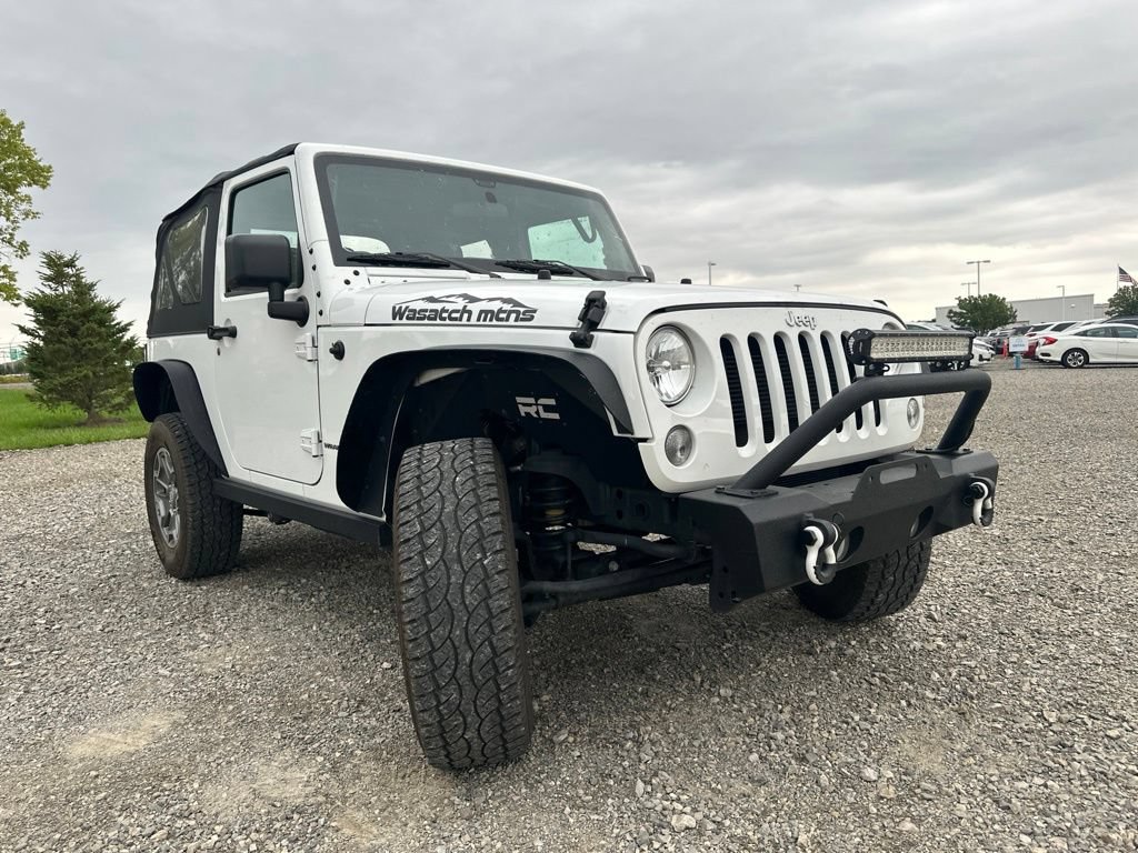Used 2018 Jeep Wrangler Sport AWD/4WD image 13
