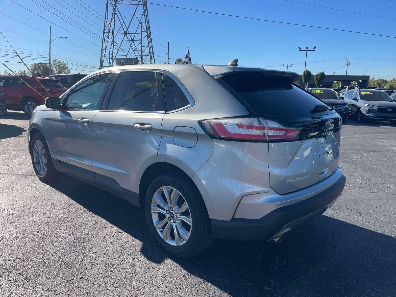 Used 2022 Ford Edge Titanium w/ Equipment Group 301A AWD/4WD image 5