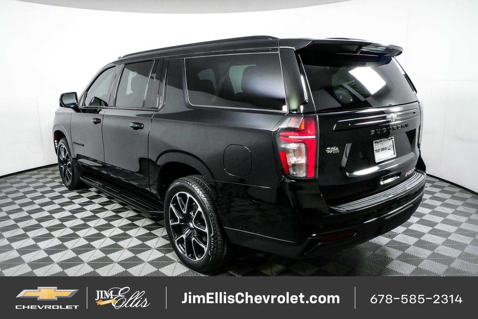 Certified 2024 Chevrolet Suburban RST w/ Luxury Package RWD image 29