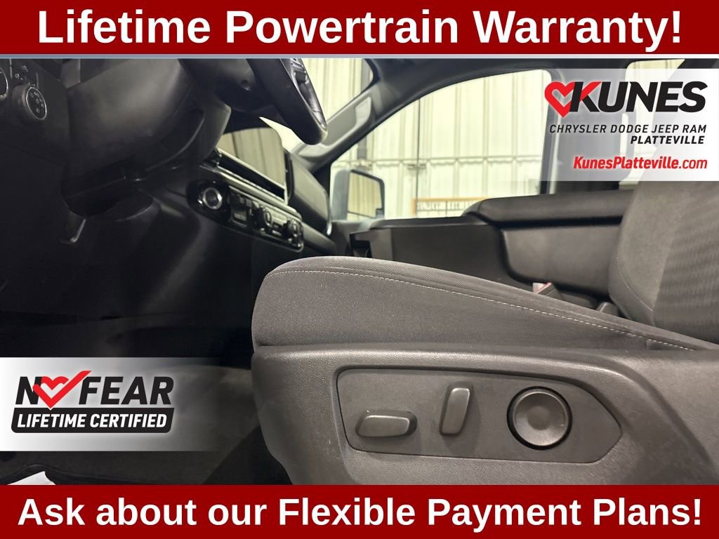 Used 2025 Chevrolet Silverado 2500 LT w/ Convenience Package image 19