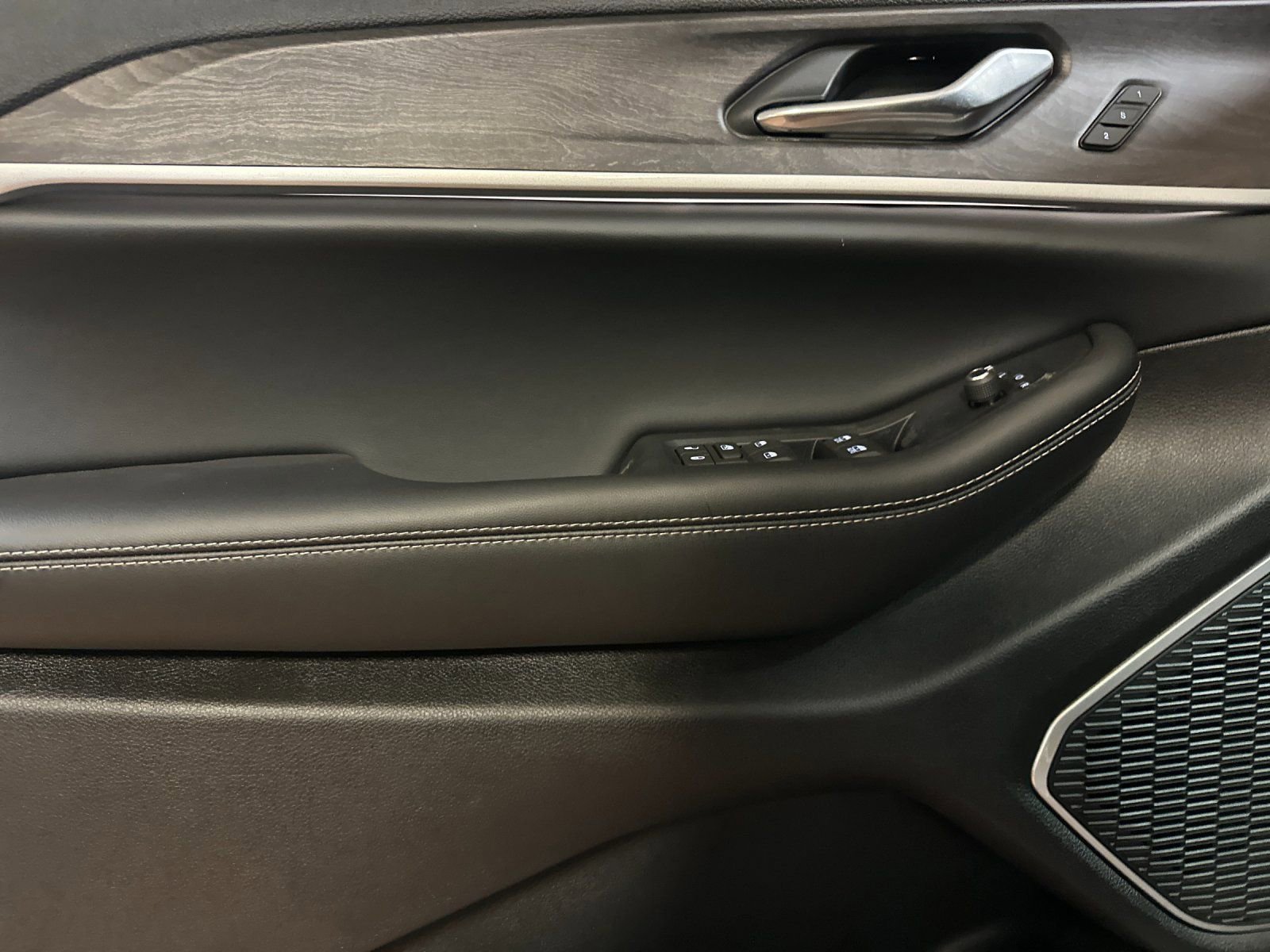 New 2026 Jeep Grand Cherokee Limited w/ Limited Altitude Package image 10