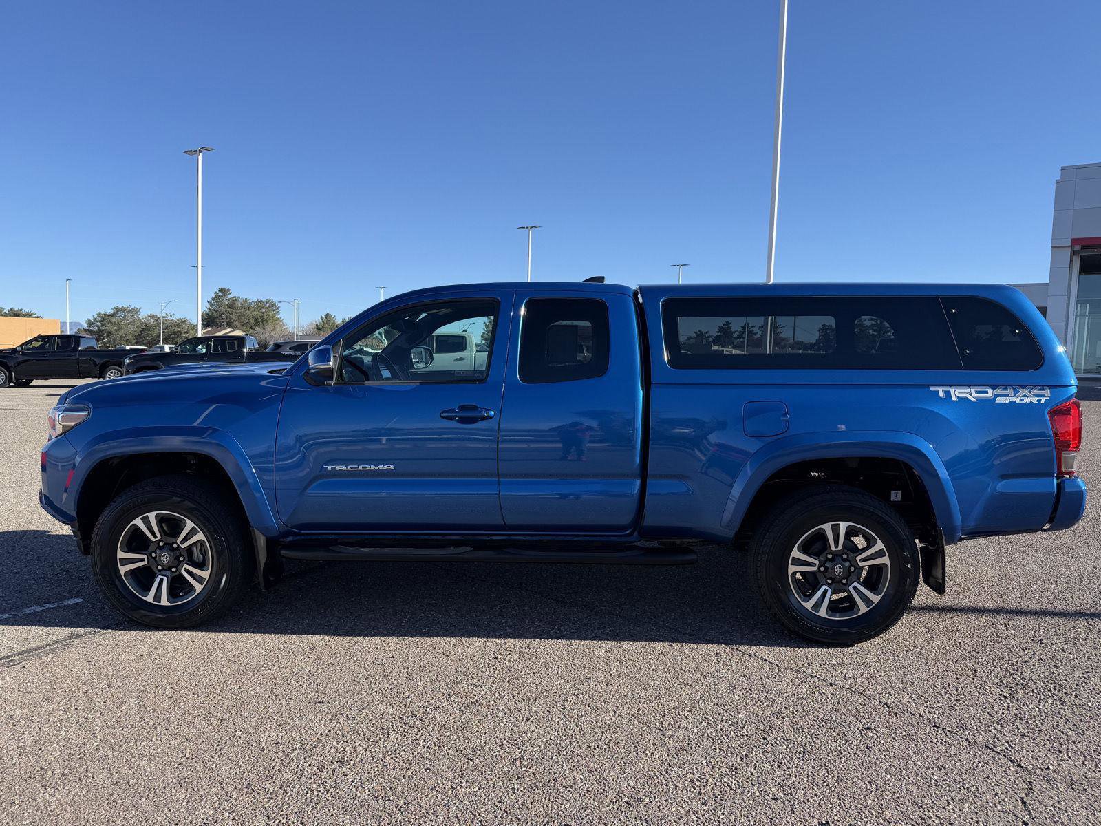 Certified 2016 Toyota Tacoma TRD Sport image 3