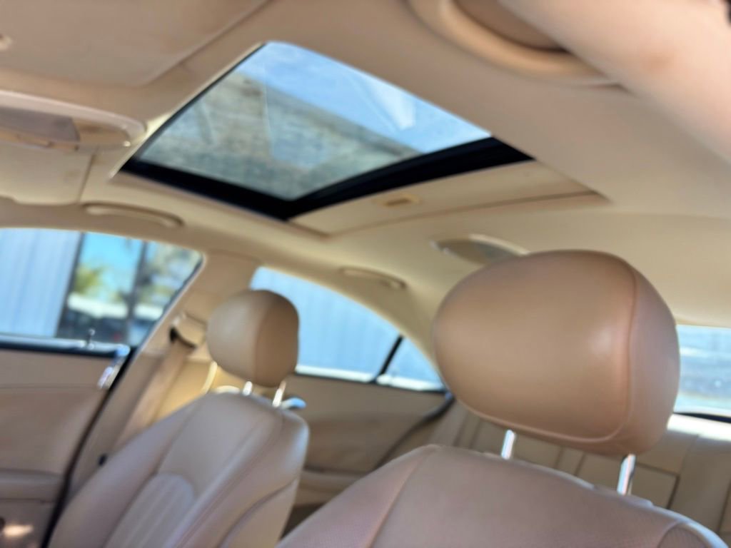 Used 2006 Mercedes-Benz CLS 500 image 24
