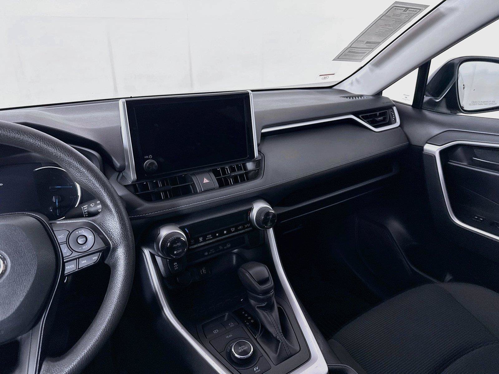 Certified 2025 Toyota RAV4 LE AWD/4WD image 30