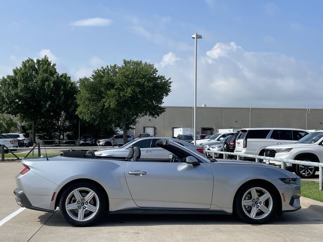 Used 2026 Ford Mustang Premium RWD image 4