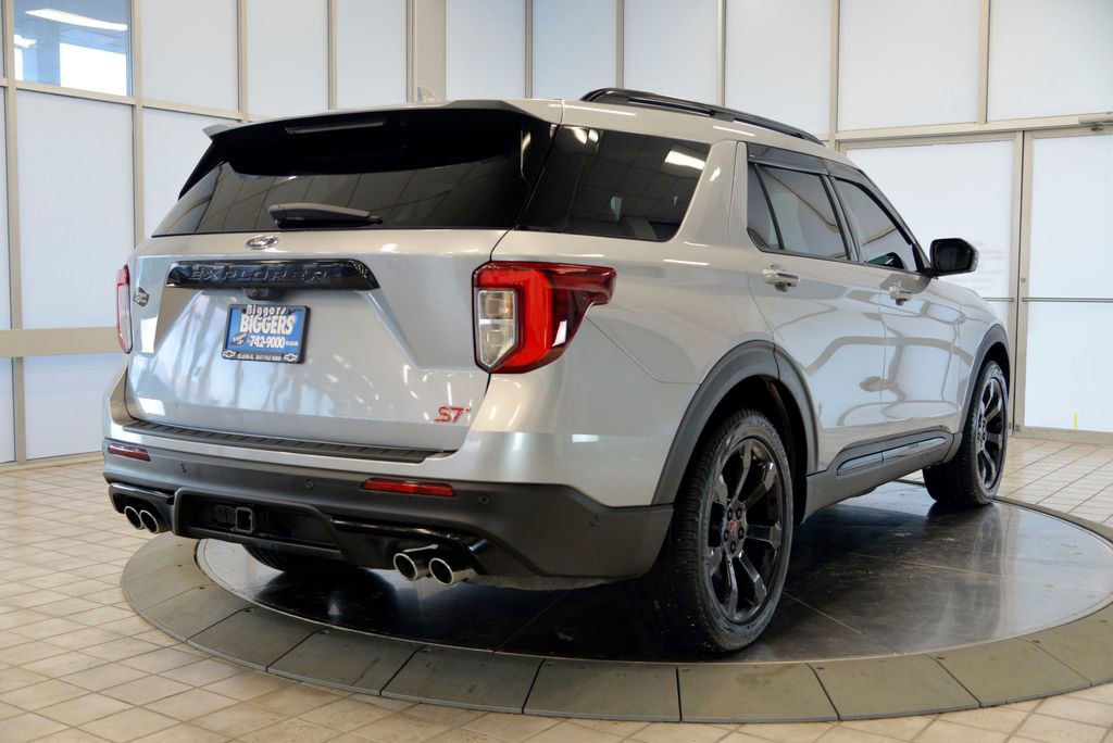 Used 2020 Ford Explorer ST w/ ST Street Pack image 8