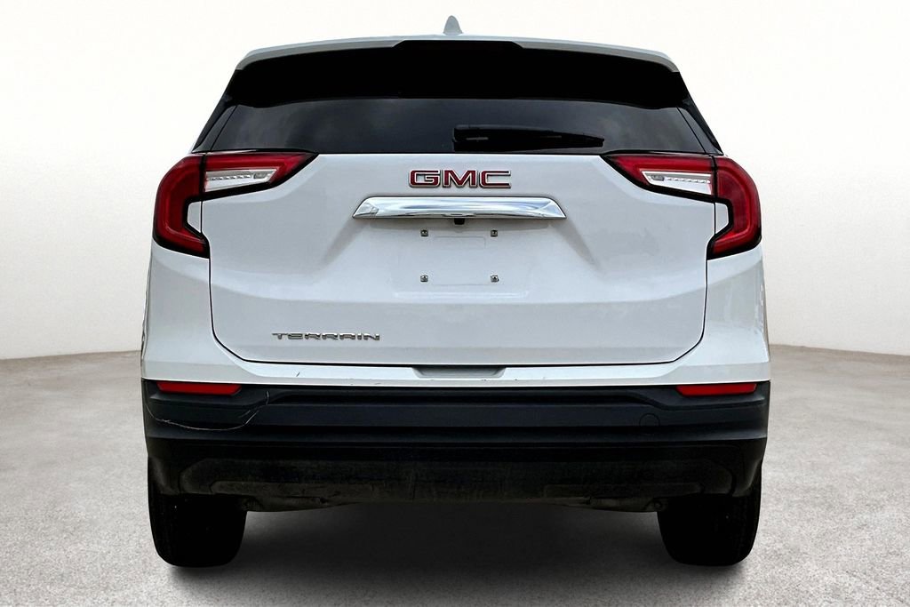 Used 2024 GMC Terrain SLE image 6