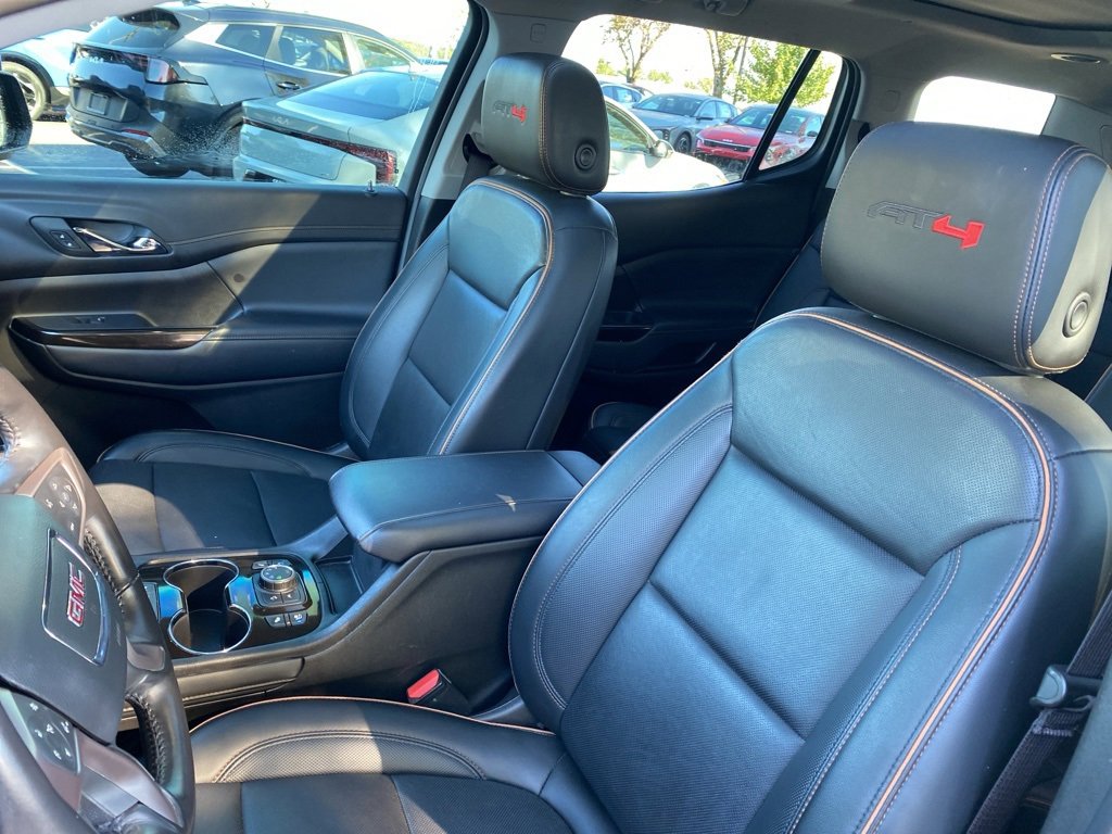 Used 2022 GMC Acadia AT4 w/ Technology Package image 22