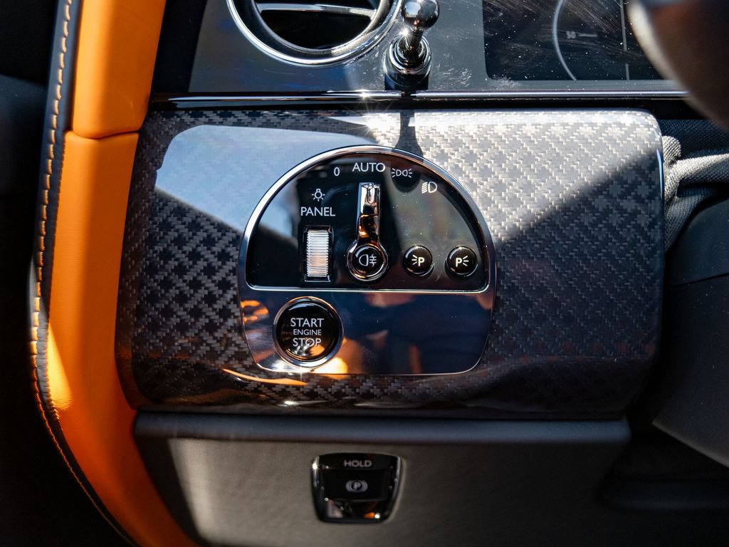 New 2027 Rolls-Royce Cullinan Black Badge AWD/4WD image 22