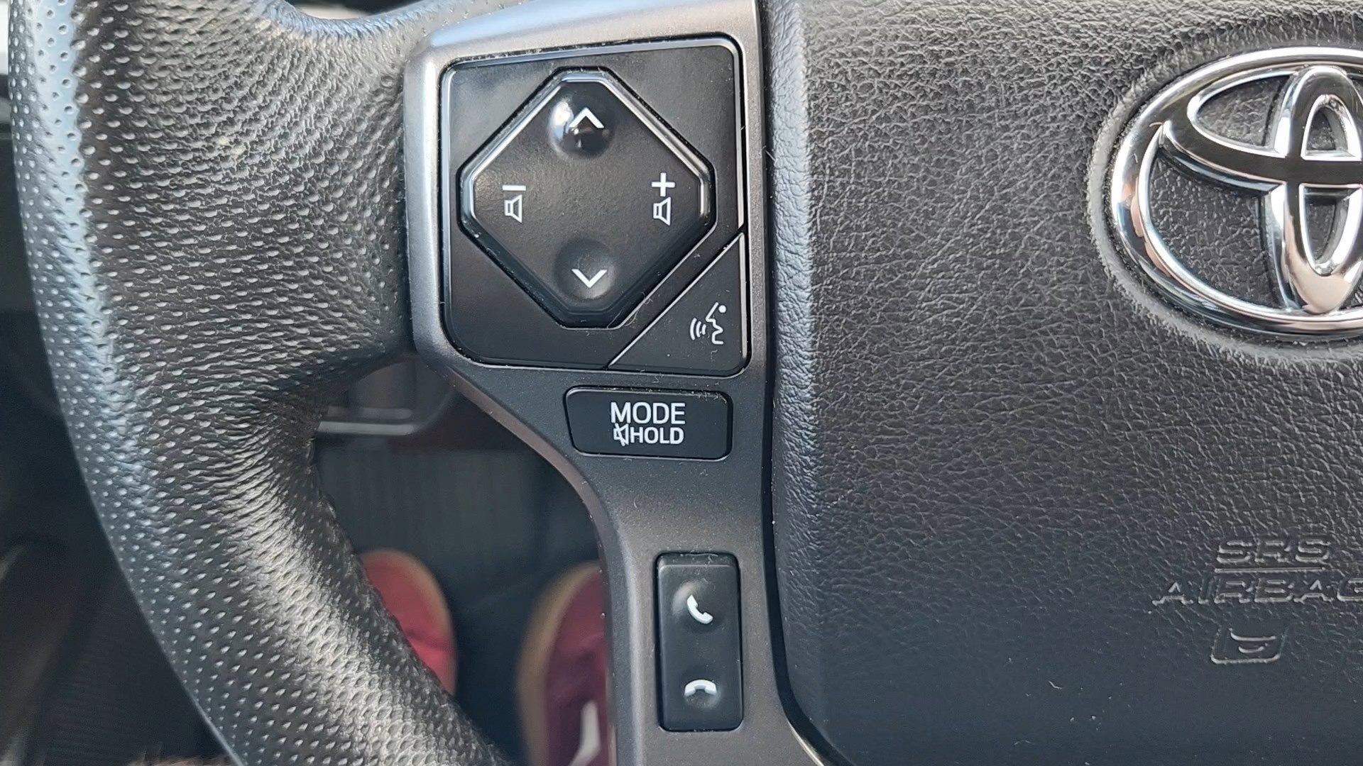 Used 2021 Toyota Tacoma TRD Off-Road AWD/4WD image 12