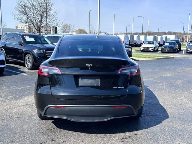 Used 2023 Tesla Model Y Long Range image 5