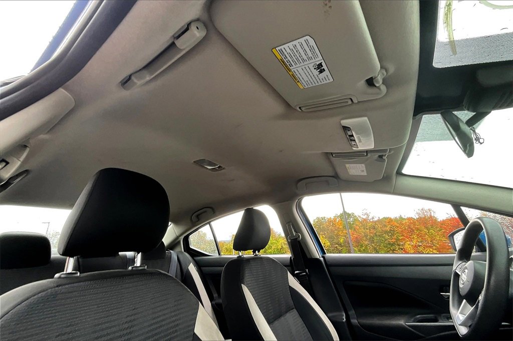 Used 2021 Nissan Versa SV image 18