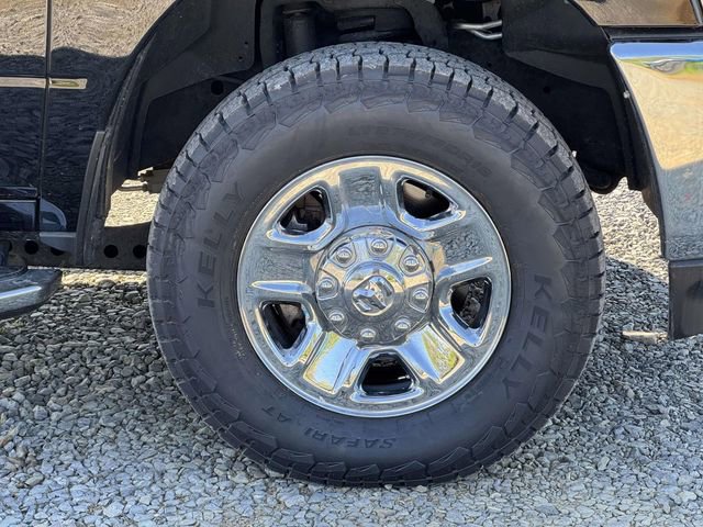 Used 2024 RAM 2500 Tradesman w/ Chrome Appearance Group image 29