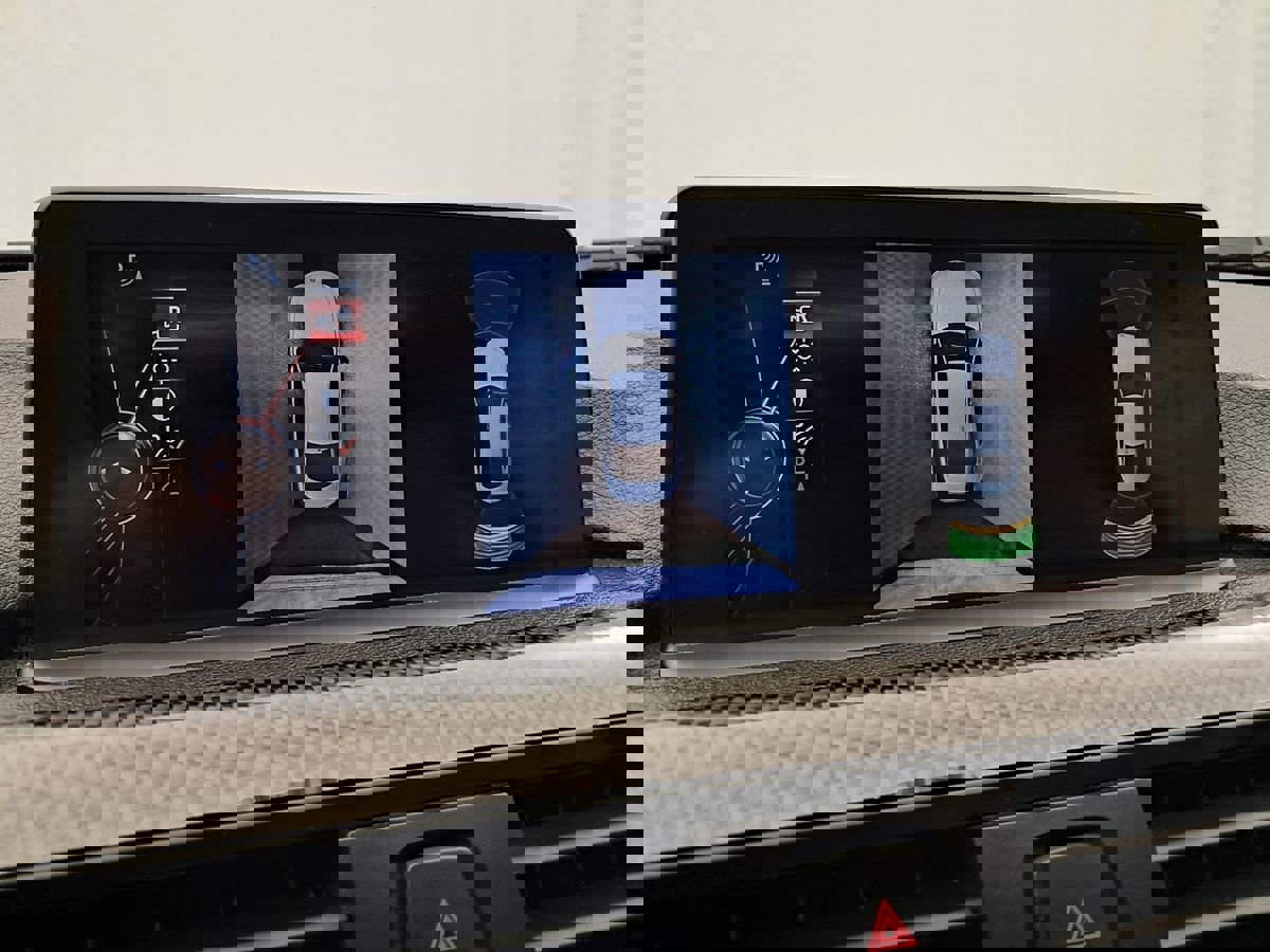 Used 2015 BMW M4 Coupe image 16