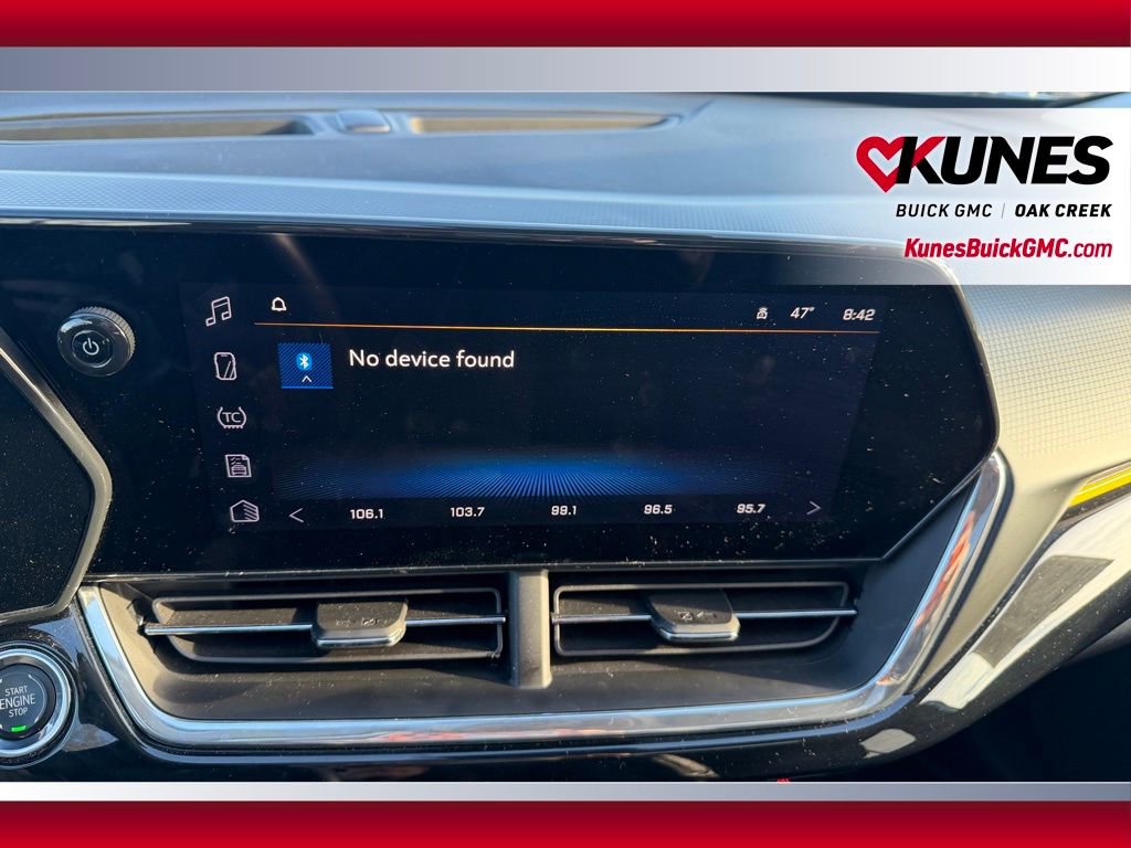 Used 2024 Chevrolet Trax ACTIV w/ Sunroof Package image 18