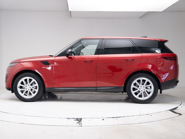 Used 2023 Land Rover Range Rover Sport SE AWD/4WD image 2