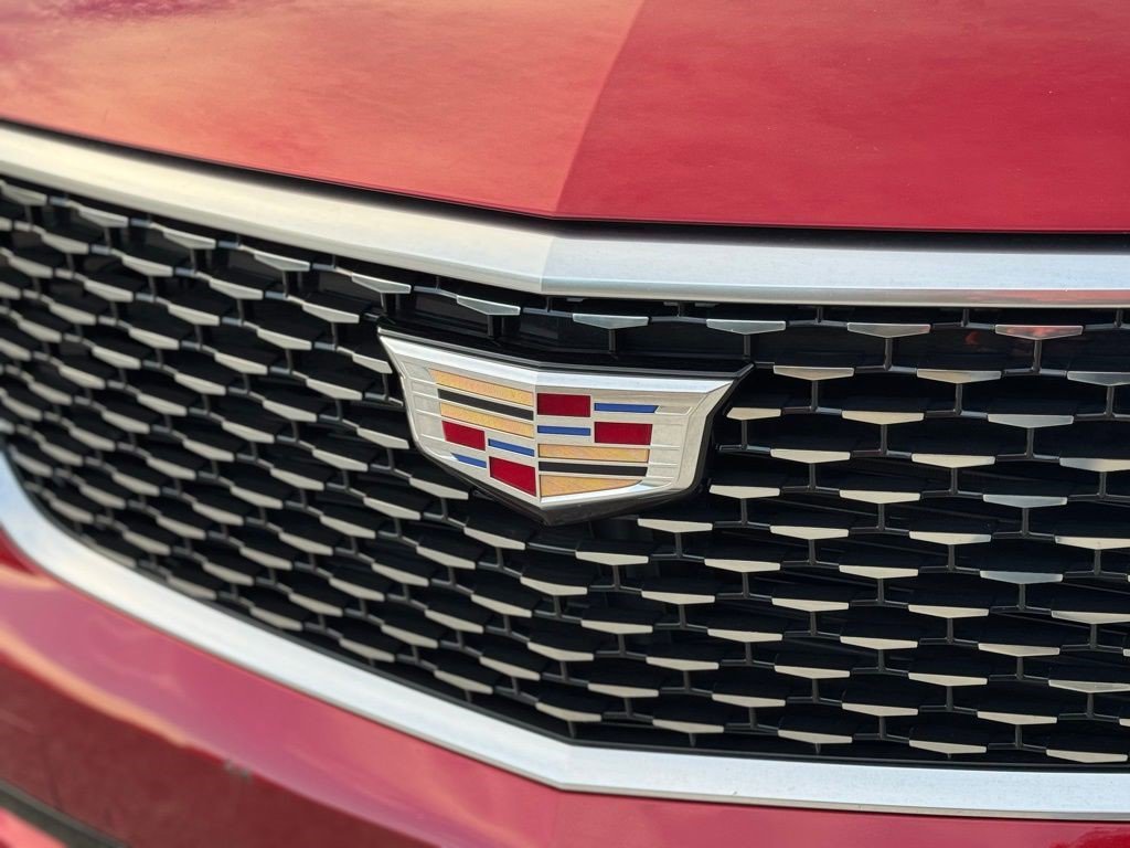 Certified 2025 Cadillac XT6 Premium Luxury image 8