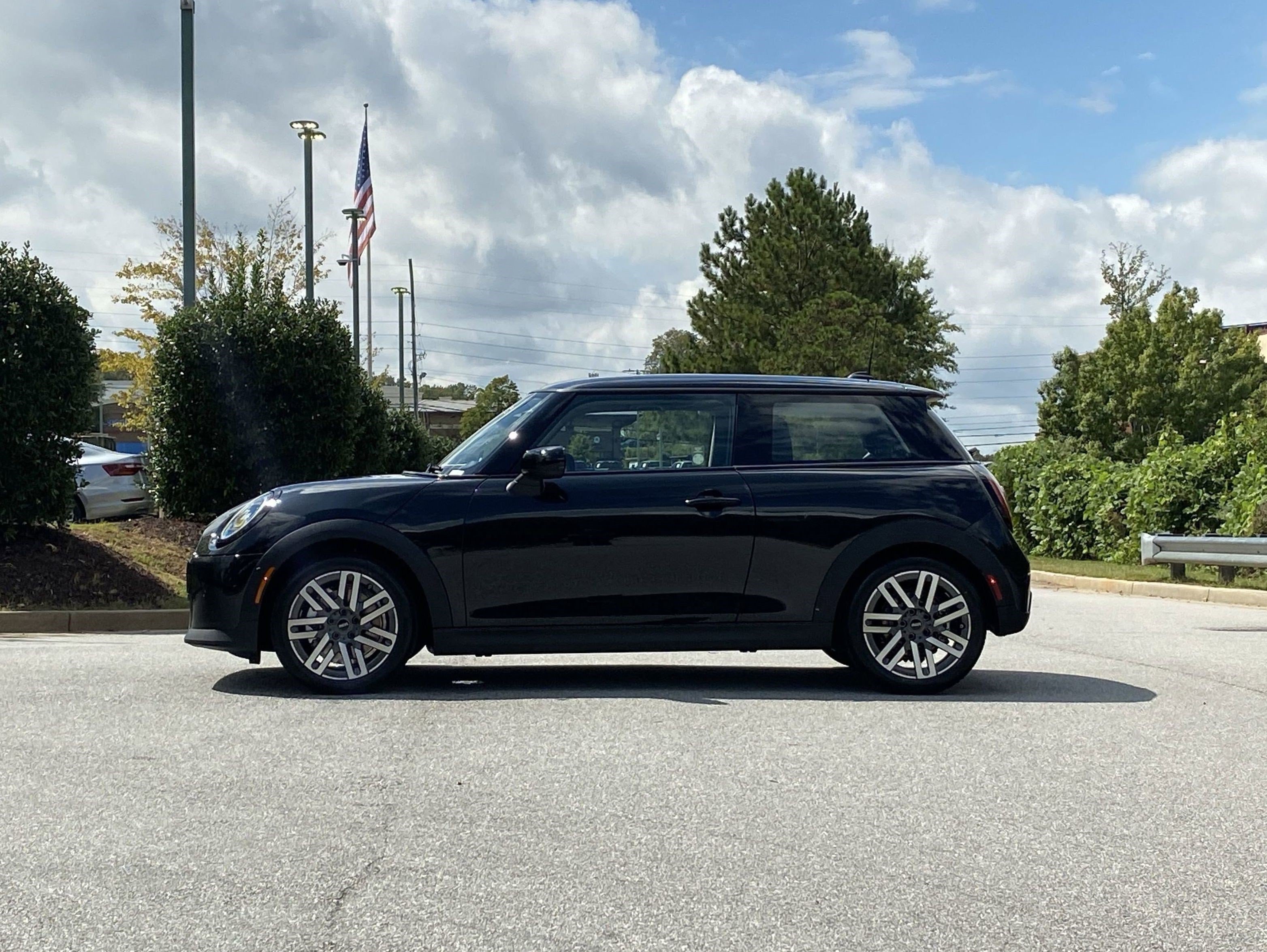 Certified 2026 MINI Cooper 2-Door Hardtop FWD image 14