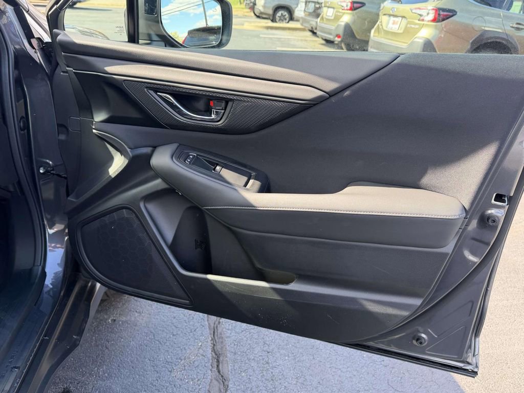 Used 2025 Subaru Outback Premium image 10