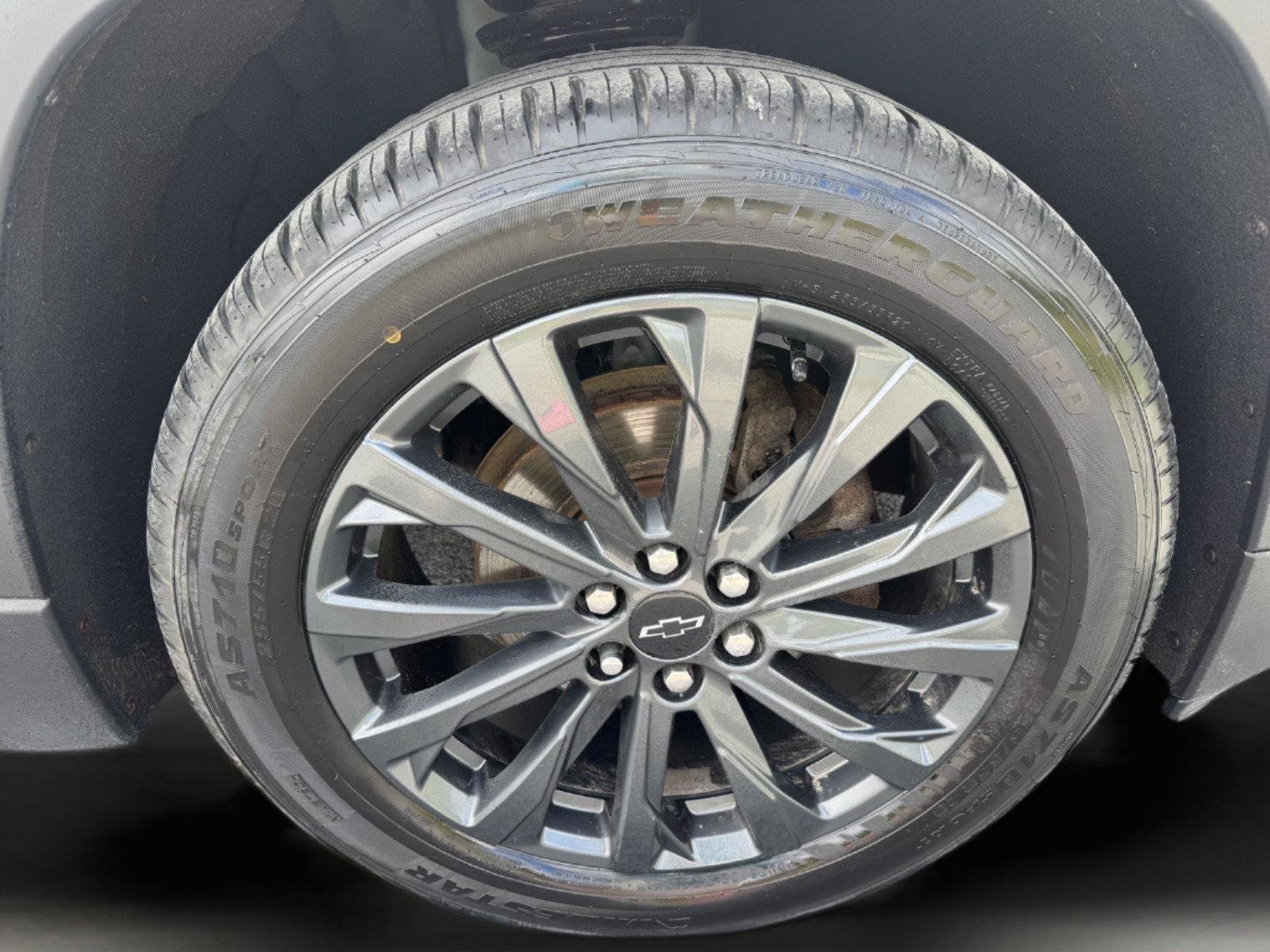 Used 2023 Chevrolet Traverse RS AWD/4WD image 33