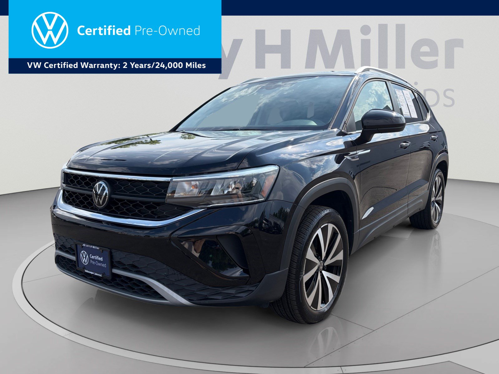 Certified 2023 Volkswagen Taos SE w/ Panoramic Sunroof Package AWD/4WD image 1