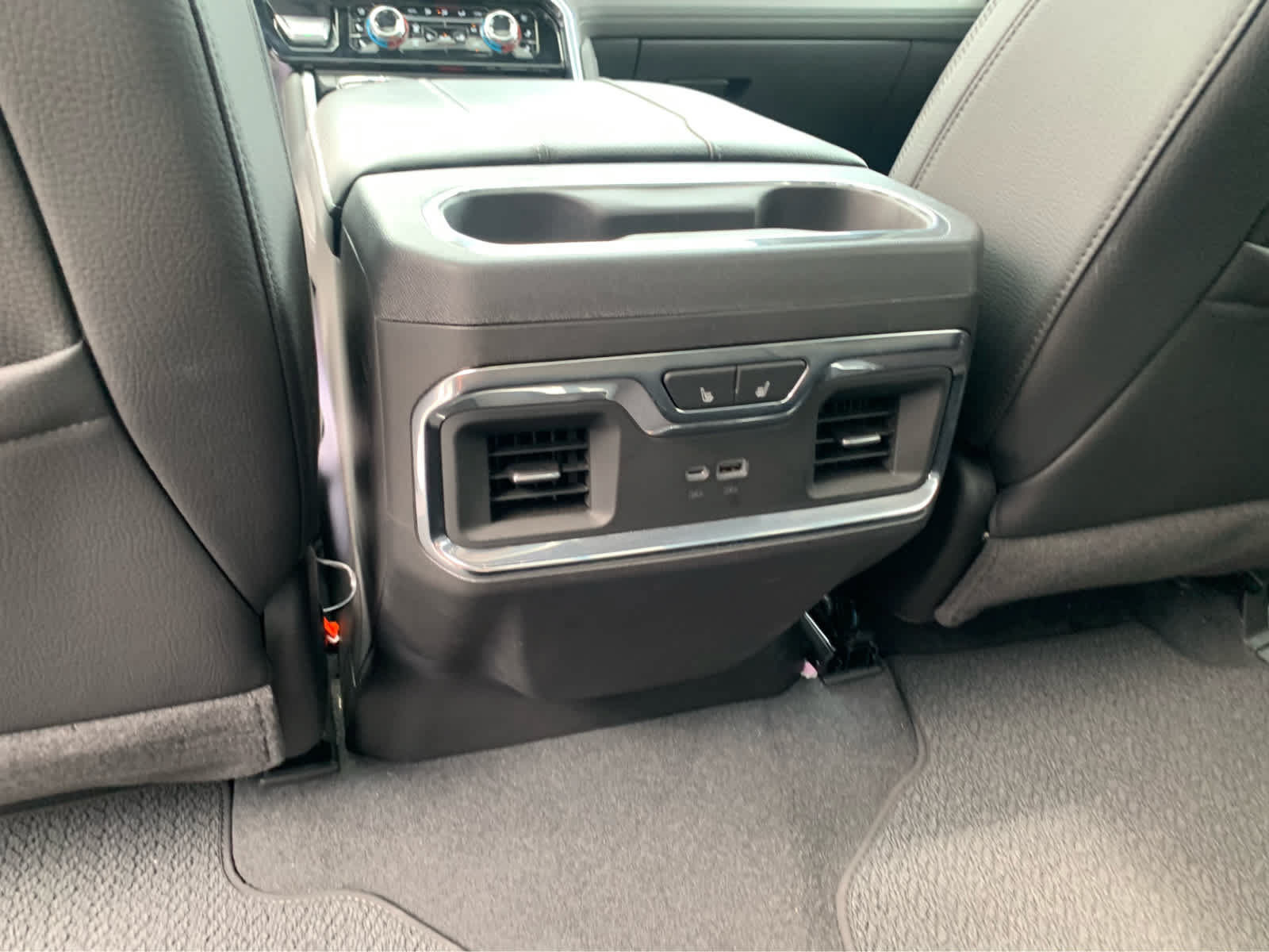 Used 2026 GMC Sierra 1500 Denali w/ Denali Reserve Package AWD/4WD image 24
