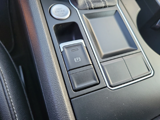 Used 2023 Volkswagen Atlas SE FWD image 27