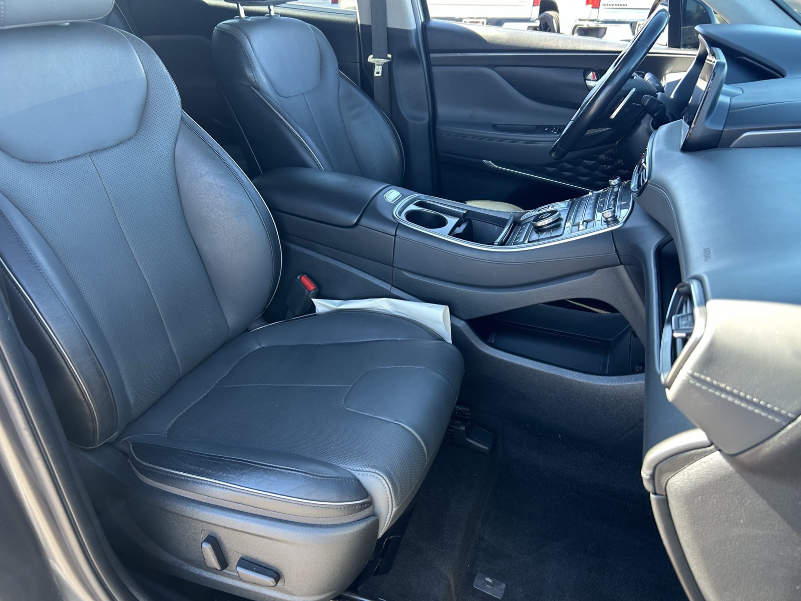 Used 2023 Hyundai Santa Fe Limited FWD image 12