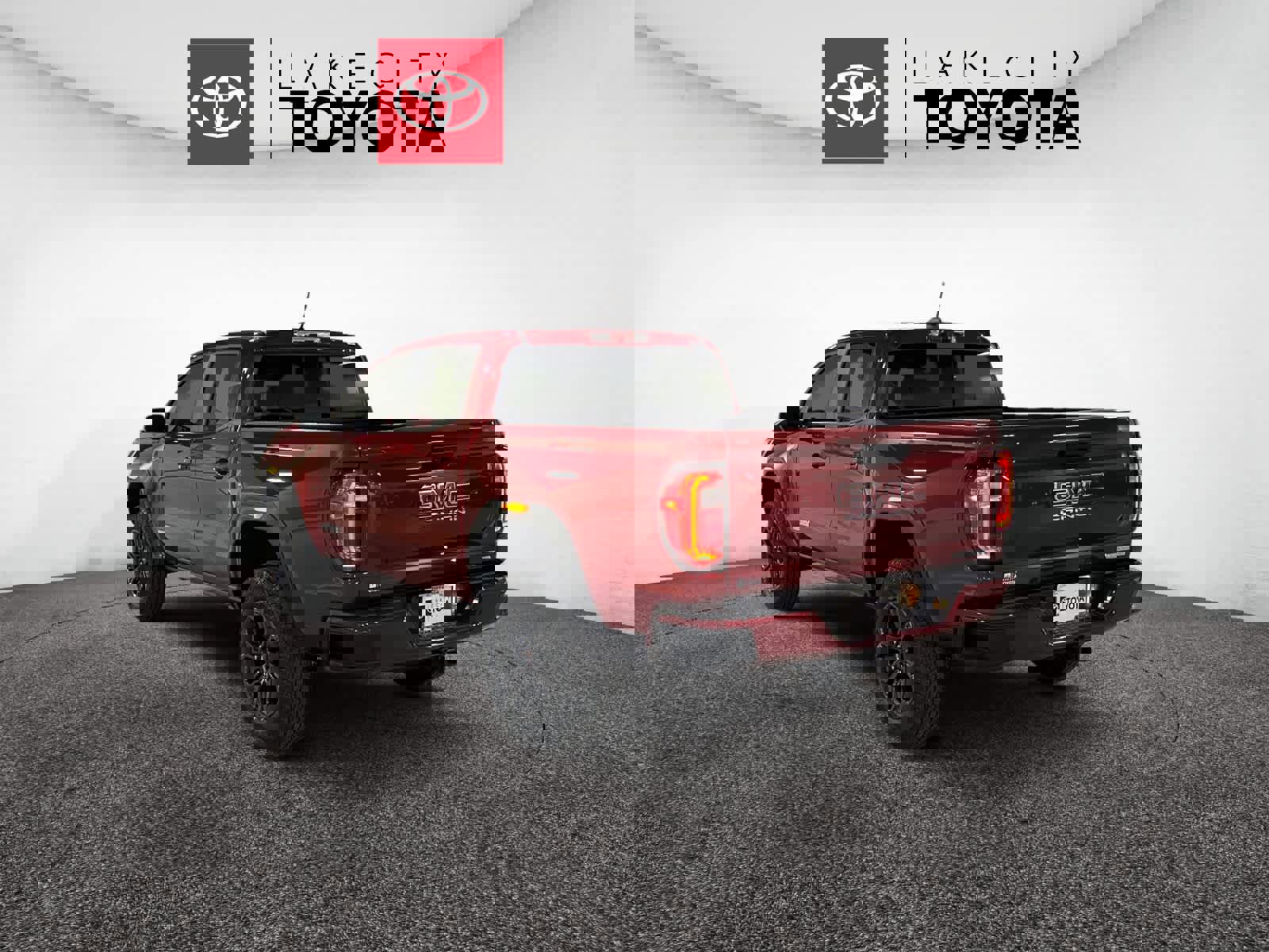 Used 2025 GMC Canyon Elevation w/ Convenience Package RWD image 5