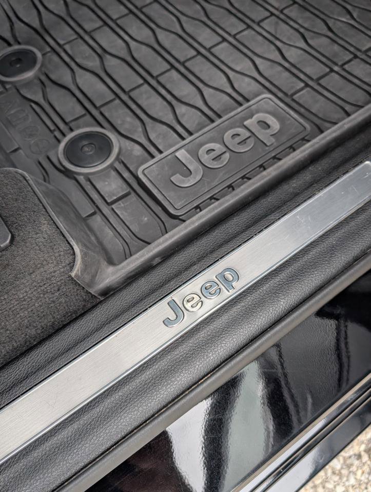Used 2022 Jeep Grand Cherokee L Overland image 8