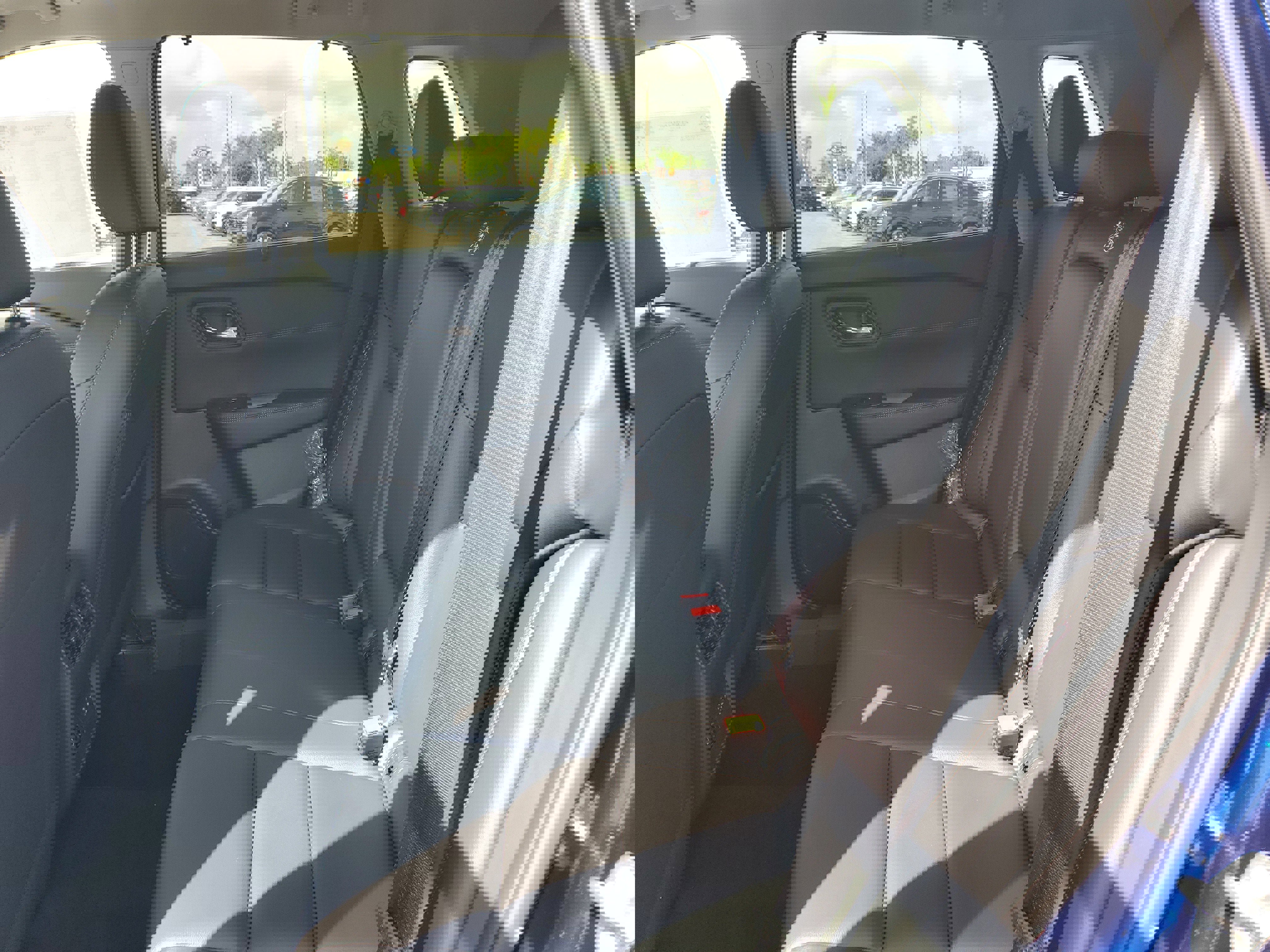 New 2025 Nissan Rogue SL w/ SL Premium Package image 11