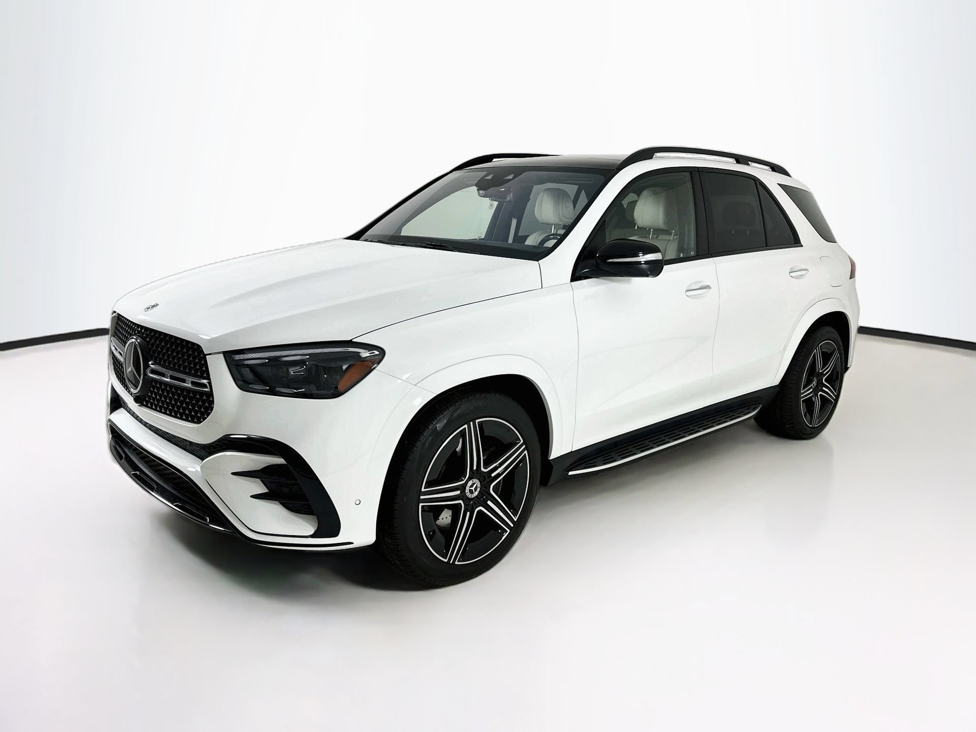 Used 2024 Mercedes-Benz GLE 450e 4MATIC image 3