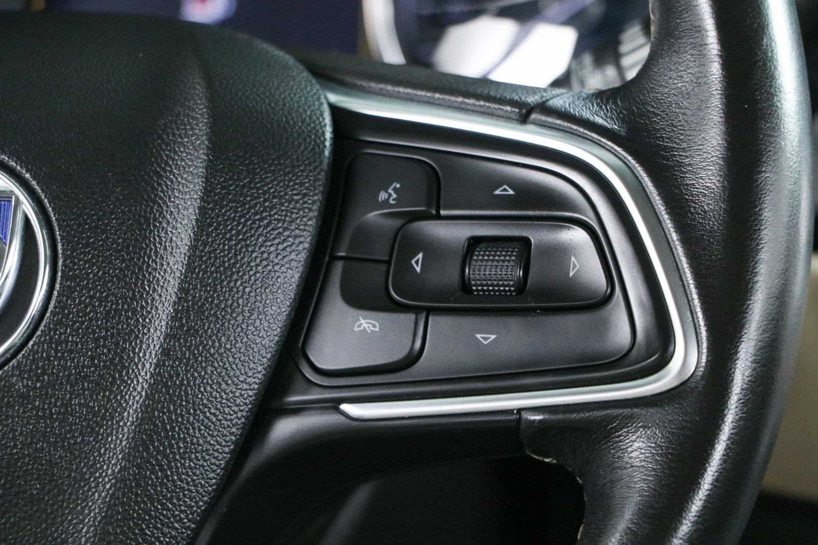 Used 2020 Buick Encore GX Preferred FWD image 14