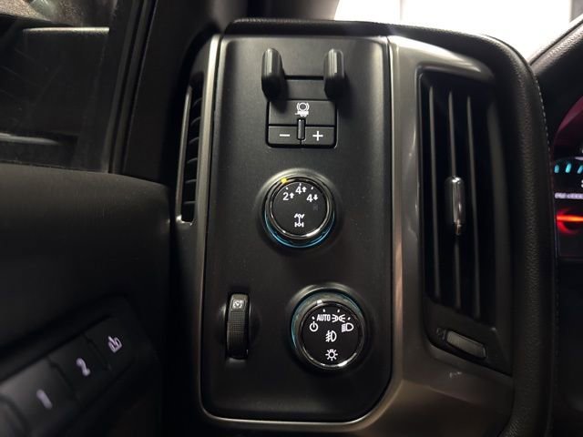 Used 2015 Chevrolet Silverado 2500 LTZ w/ Duramax Plus Package AWD/4WD image 10