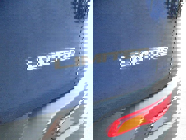 Used 2014 Jeep Cherokee Limited w/ Luxury Group image 7