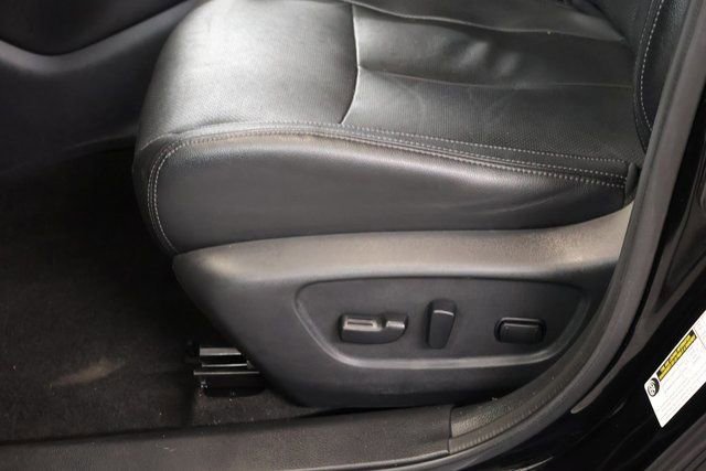 Used 2020 Nissan Rogue SL w/ Premium Package image 12