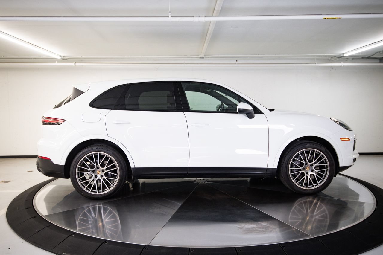 Certified 2023 Porsche Cayenne Platinum Edition AWD/4WD image 8