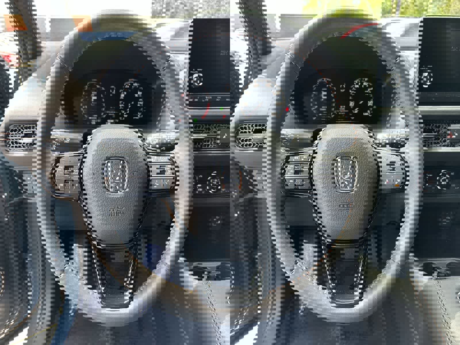 Used 2024 Honda HR-V Sport image 16